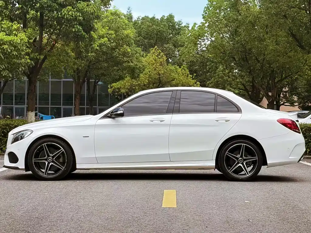 Mercedes-Benz C-Class 2018 — фото 8