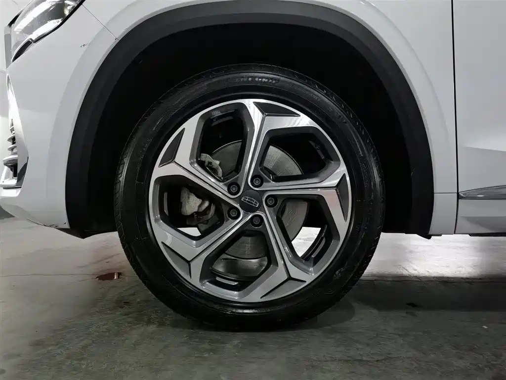 Geely Xingyue L 2023 — фото 17