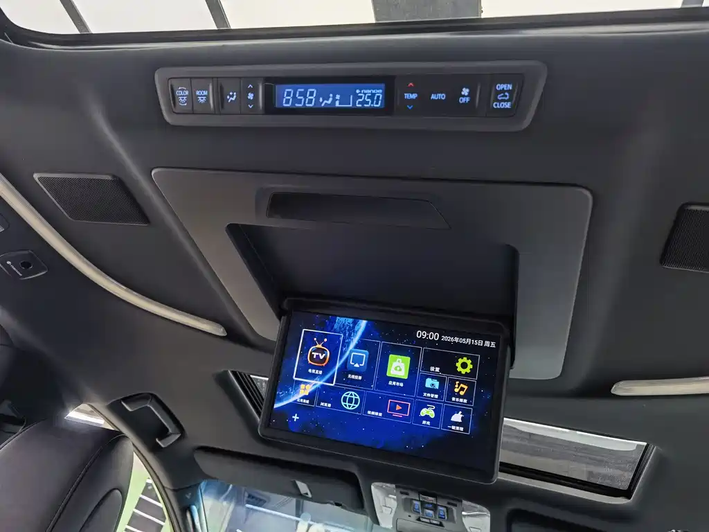 Toyota Vellfire 2021 — фото 22