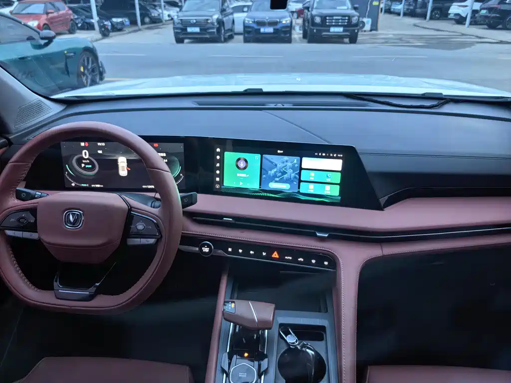 Changan CS75 PLUS 2023 — фото 11