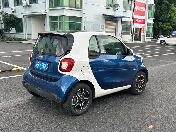 smart fortwo 2019