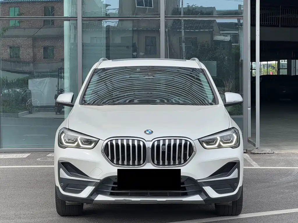 BMW X1 2021 — фото 2
