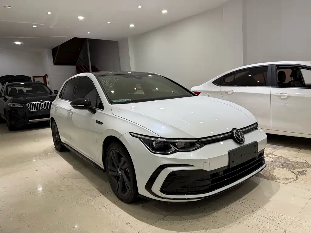 Volkswagen Golf 2022