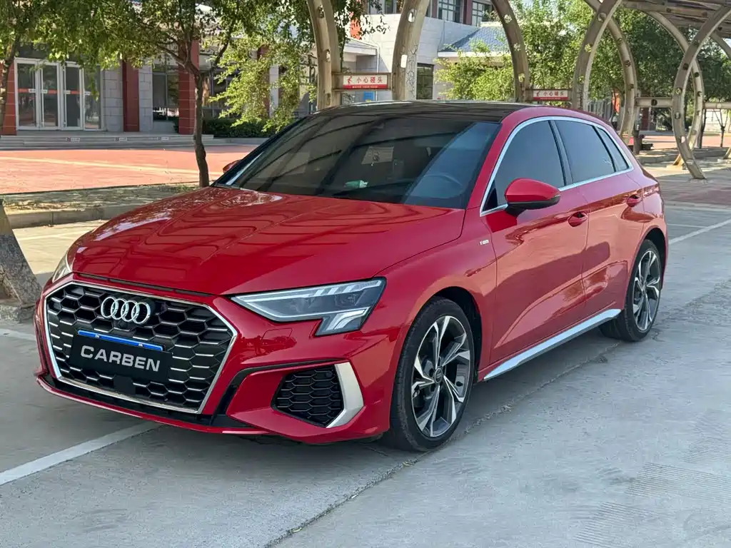 Audi A3 2023 — фото 1
