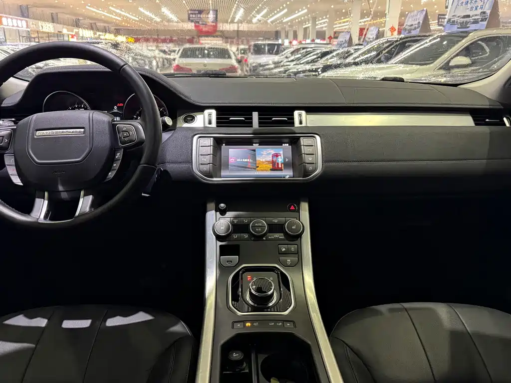 Land Rover Evoque 2019 — фото 5