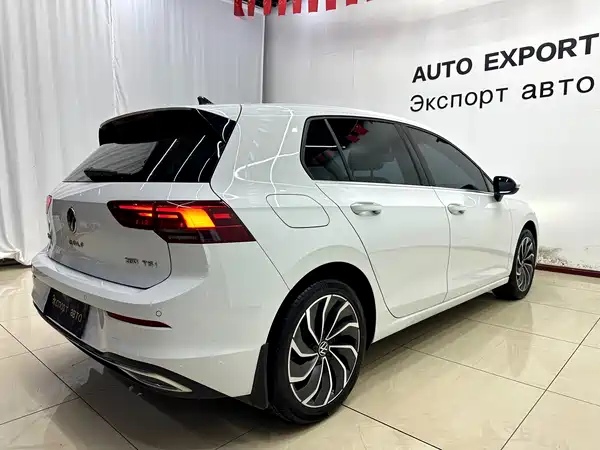 Volkswagen Golf 2023