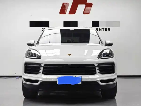 Porsche Cayenne 2021