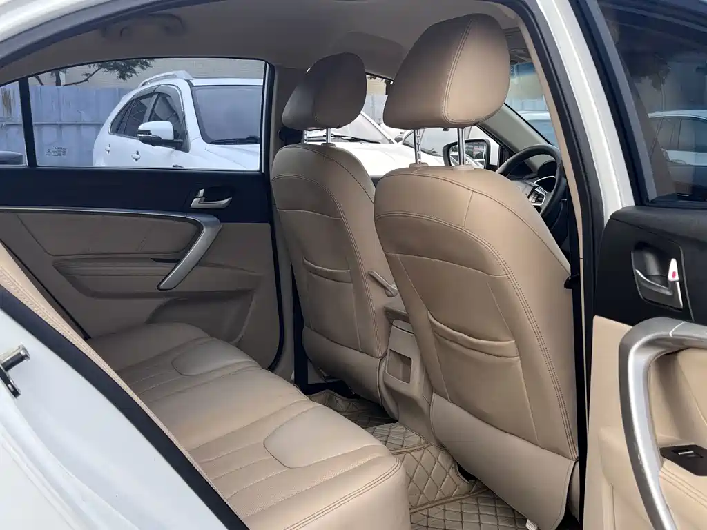 Geely Emgrand 2017