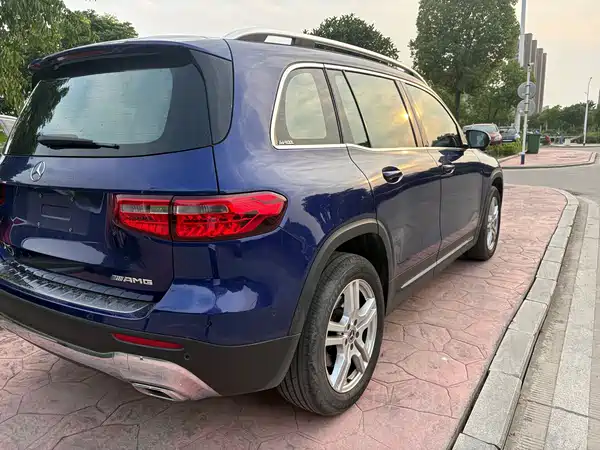 Mercedes-Benz GLB 2021