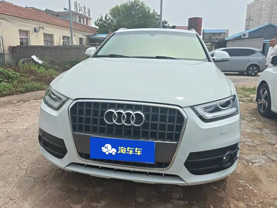 Audi Q3 2015