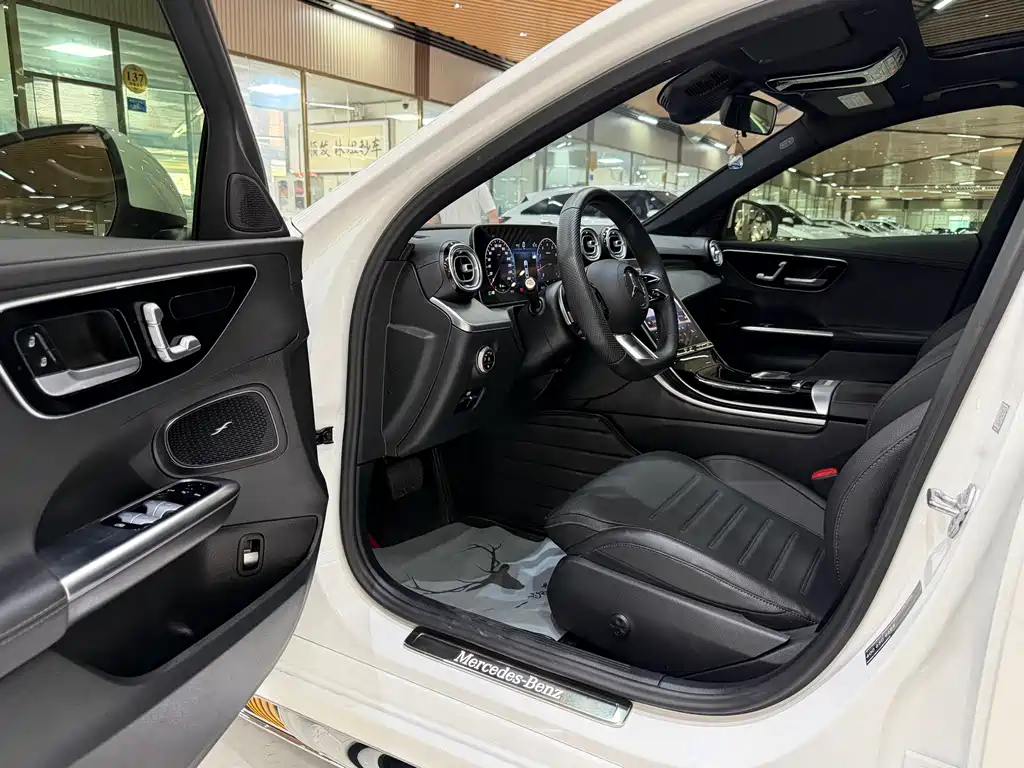Mercedes-Benz C-Class 2022 — фото 4