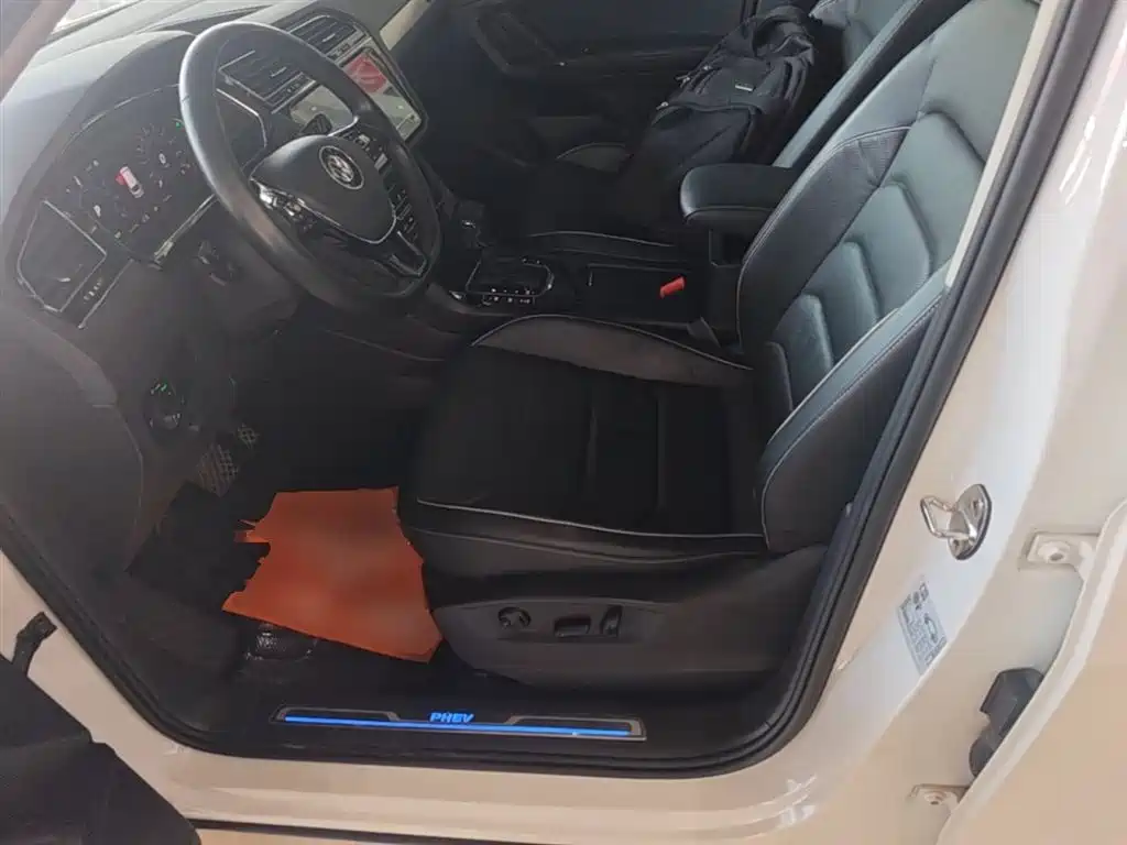 Volkswagen Tiguan L PHEV 2020 — фото 15