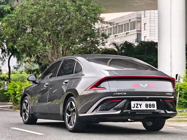 Wuling Starlight 2024