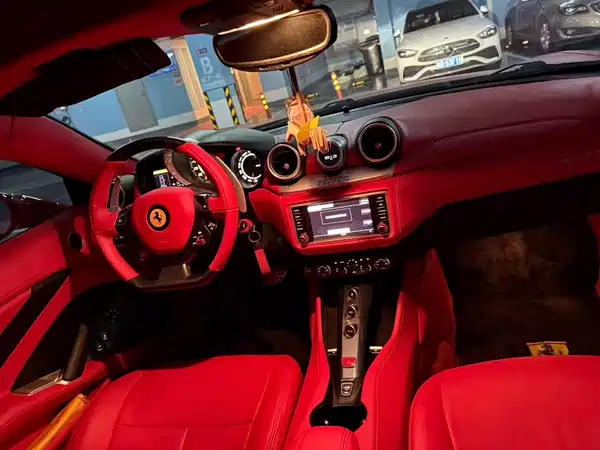 Ferrari California T 2015