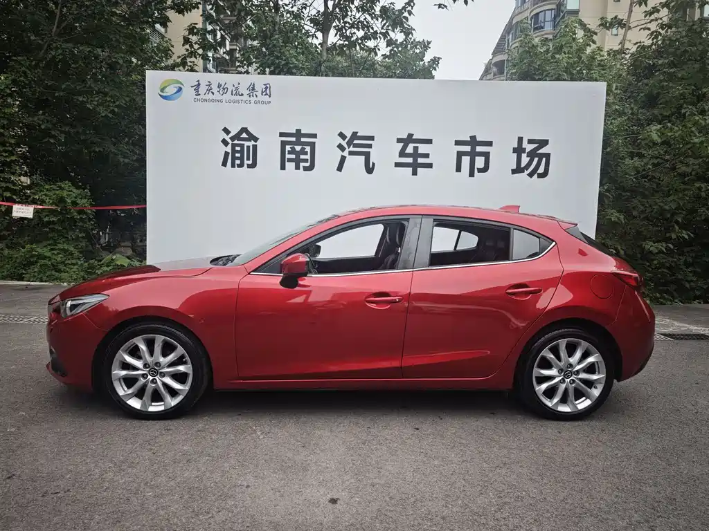 Mazda 3 Axela 2015 — фото 13