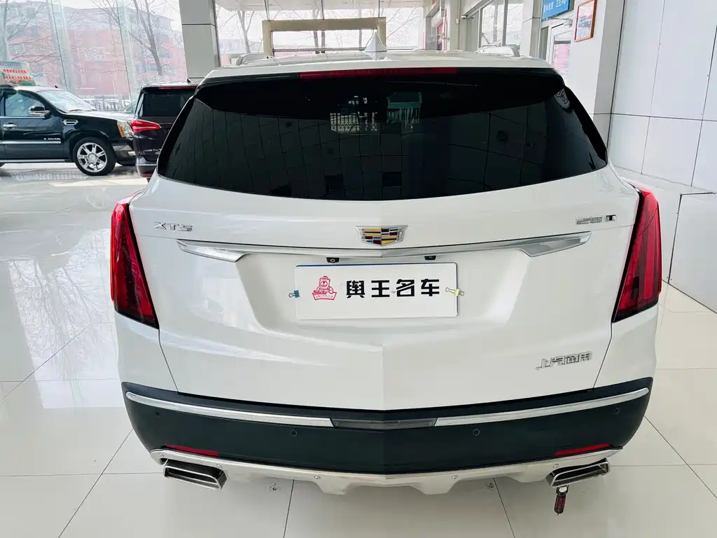 Cadillac XT5 2019 — фото 5