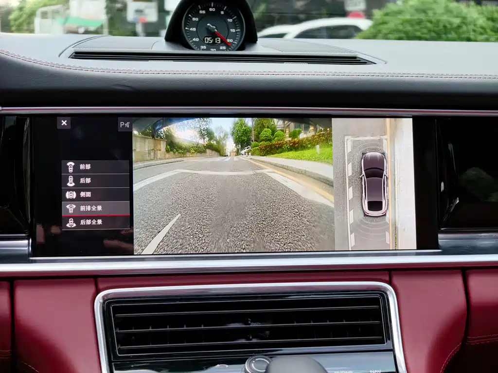 Porsche Panamera 2019 — фото 13