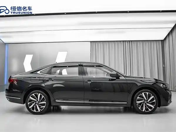 Volkswagen Passat 2023