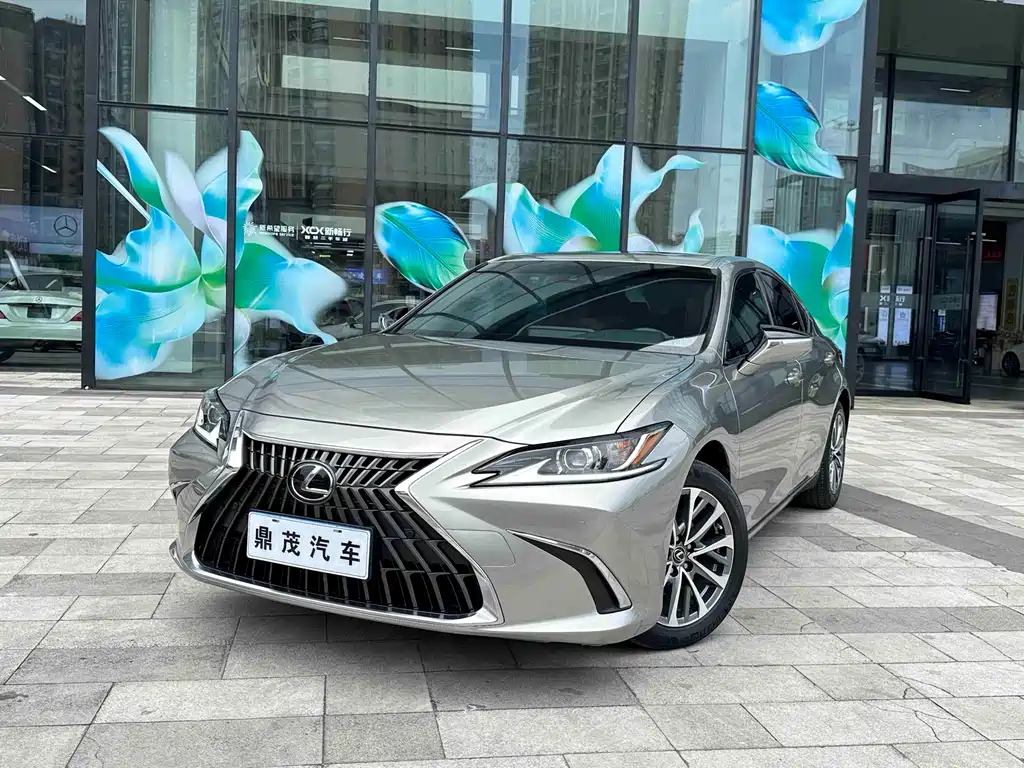 Lexus ES 2022 — фото 6