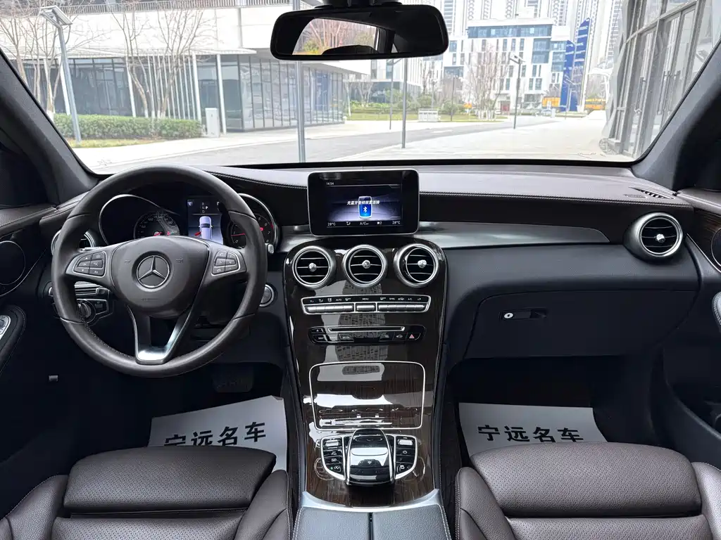 Mercedes-Benz GLC 2019 — фото 16