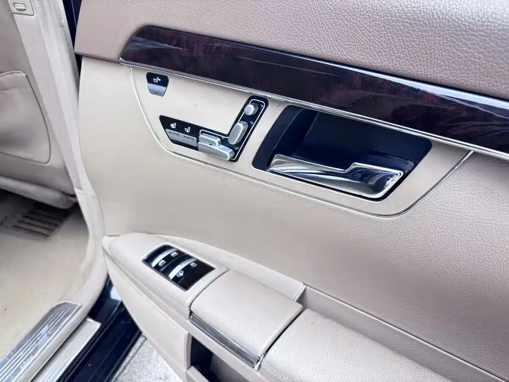 Mercedes-Benz S-Class 2010 — фото 21