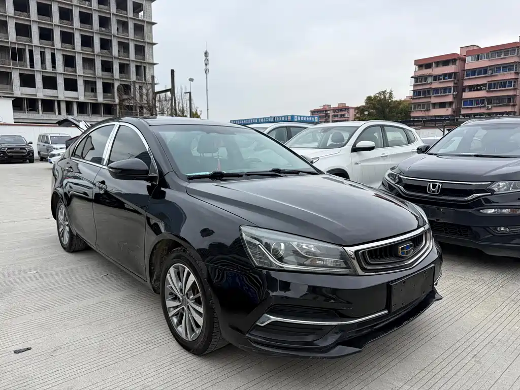 Geely Emgrand 2018 — фото 2