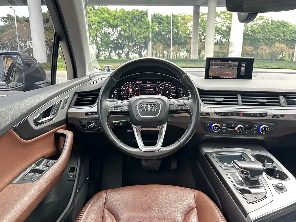 Audi Q7 2018 — фото 12