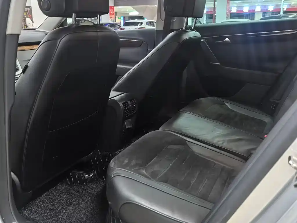 Volkswagen Magotan 2012