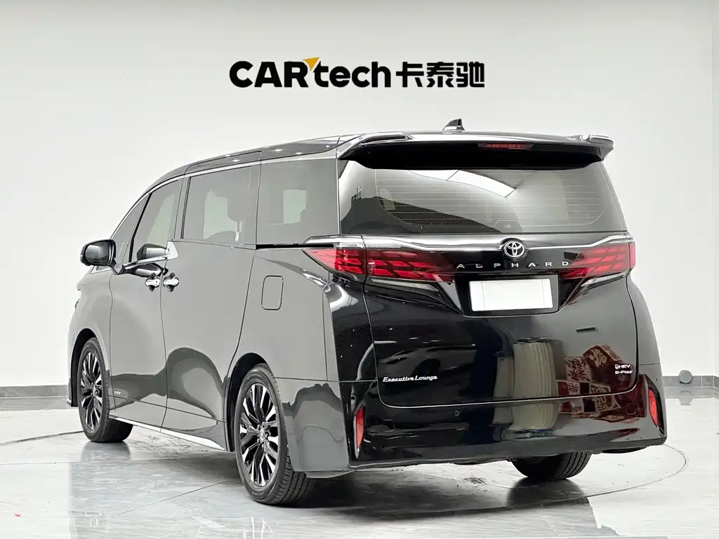 Toyota Alphard 2024 — фото 6