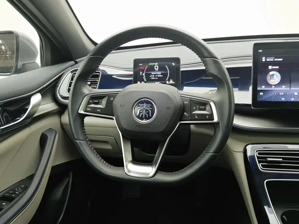 BYD Qin PLUS 2022 — фото 11