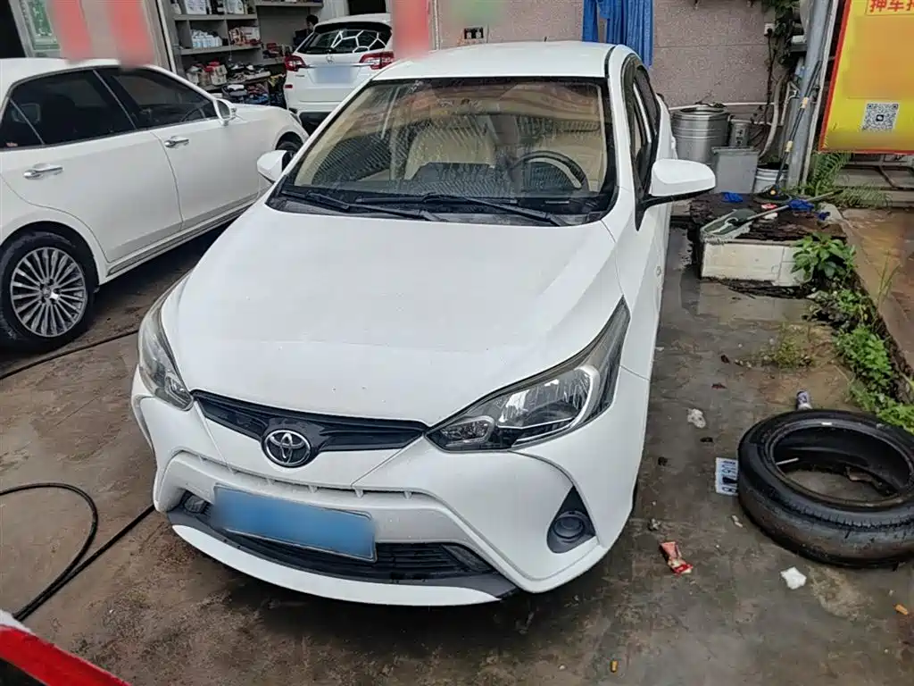Toyota Yaris L 2019 — фото 3
