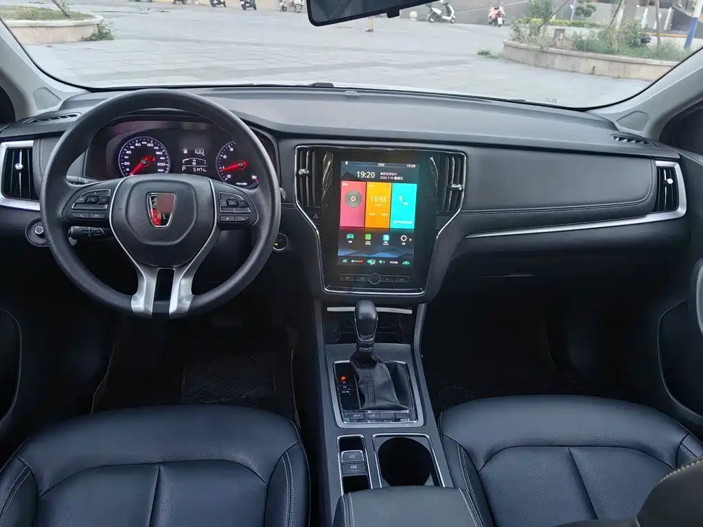 Roewe i6 Classic 2019 — фото 15