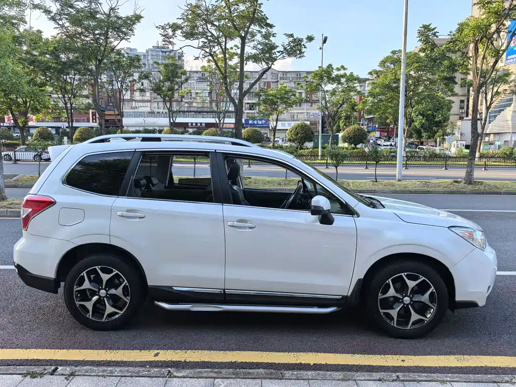 Subaru Forester 2015