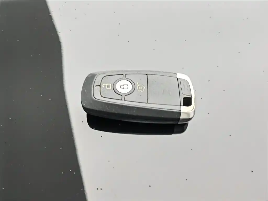 Ford Explorer 2020 — фото 19
