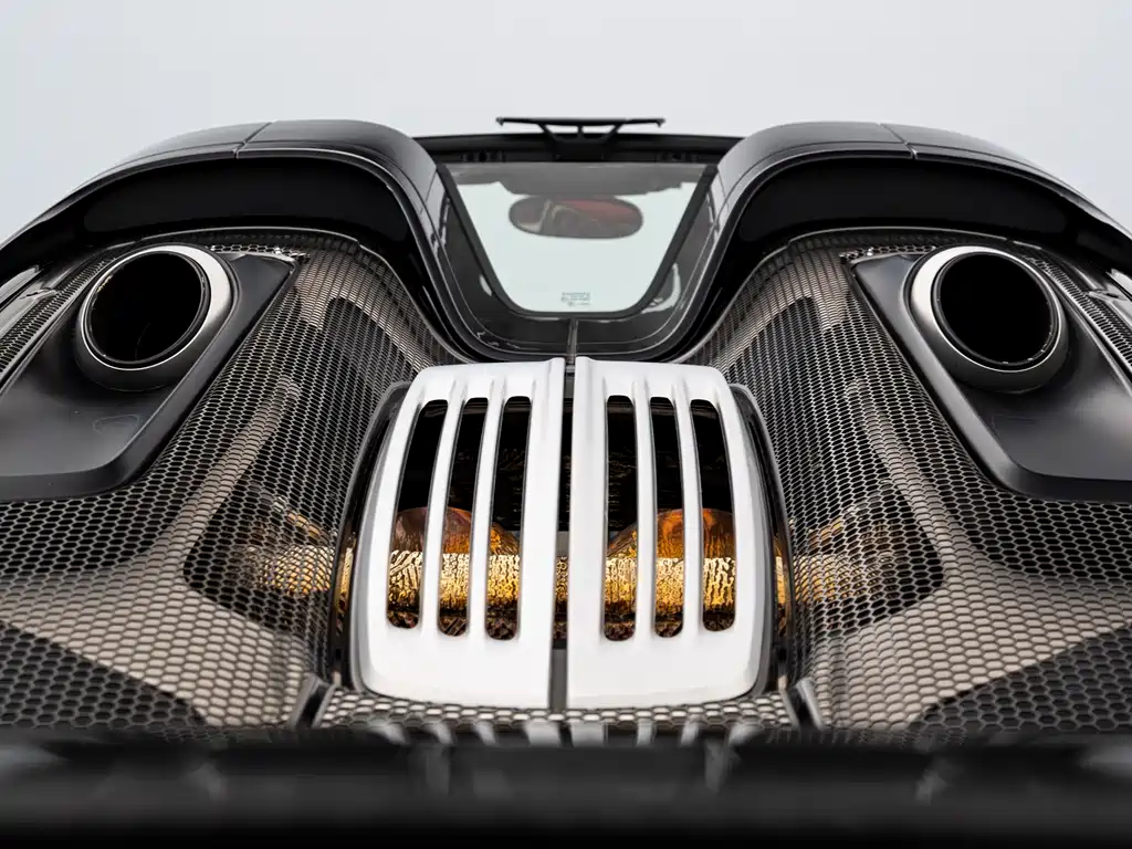 Porsche 918 Spyder 2016 — фото 13