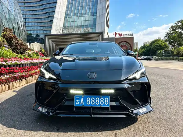 MG MG7 2025