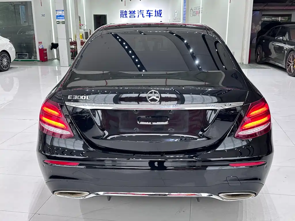 Mercedes-Benz E-Class 2018 — фото 8