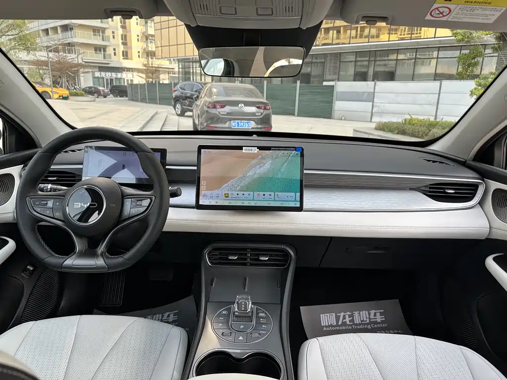 BYD Seal 05 DM-i 2025 — фото 6
