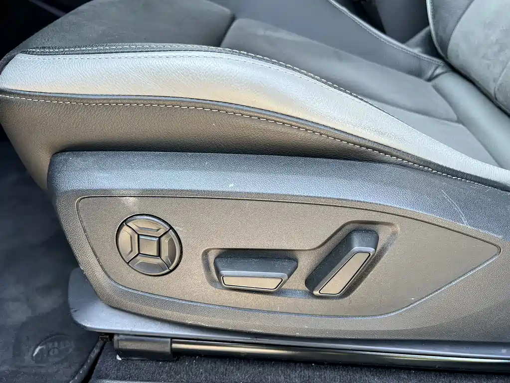 Audi Q3 2023 — фото 15
