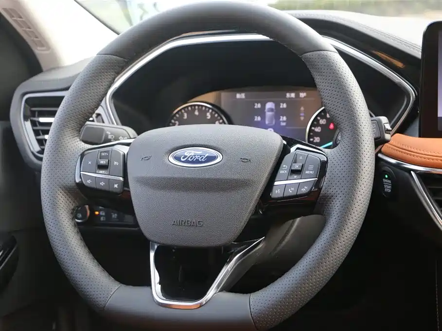 Ford Escape 2023 — фото 15