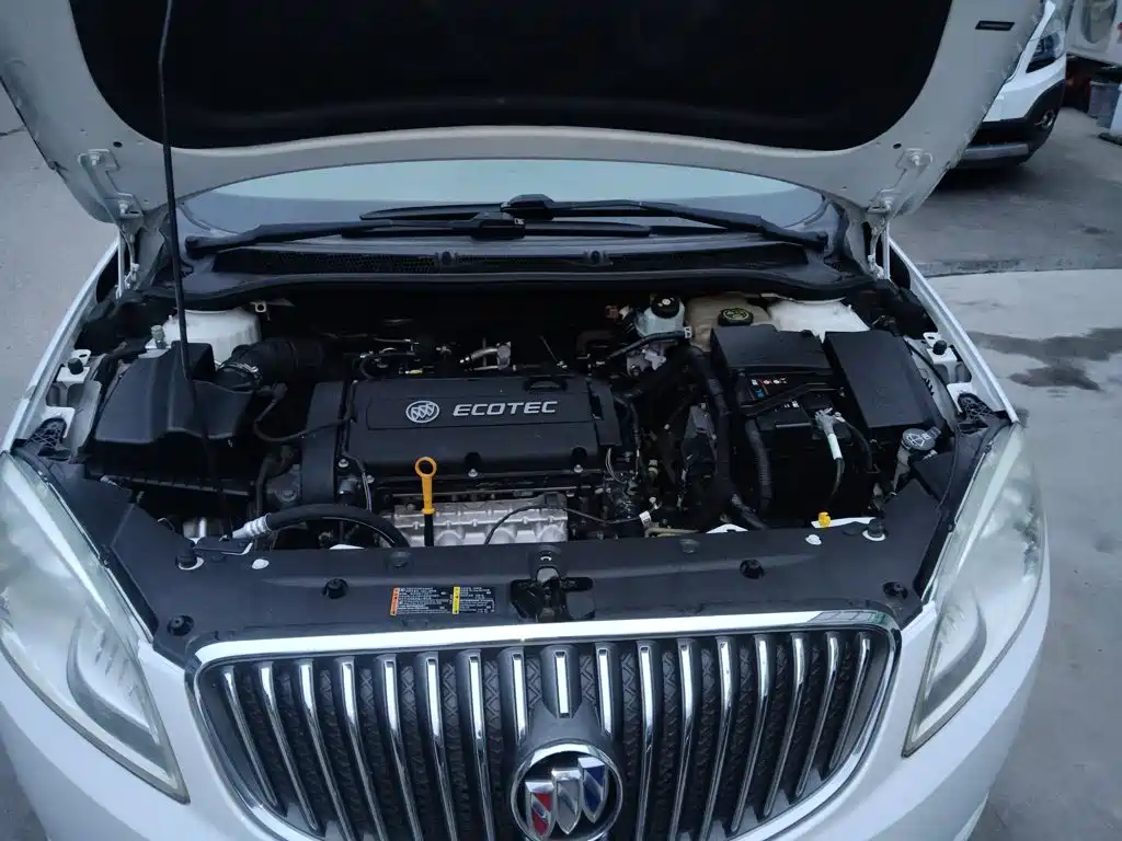 Buick Excelle 2014 — фото 16