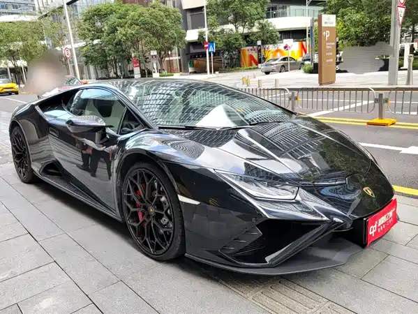 Lamborghini Huracan 2020