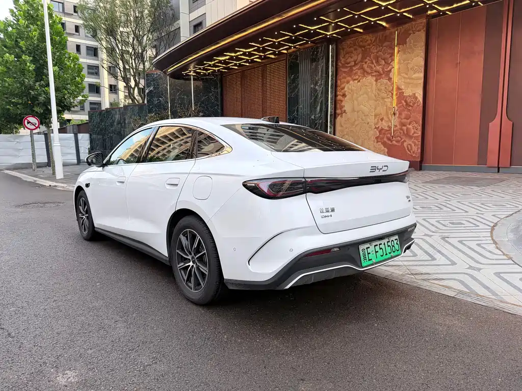 BYD Seal 06 2025
