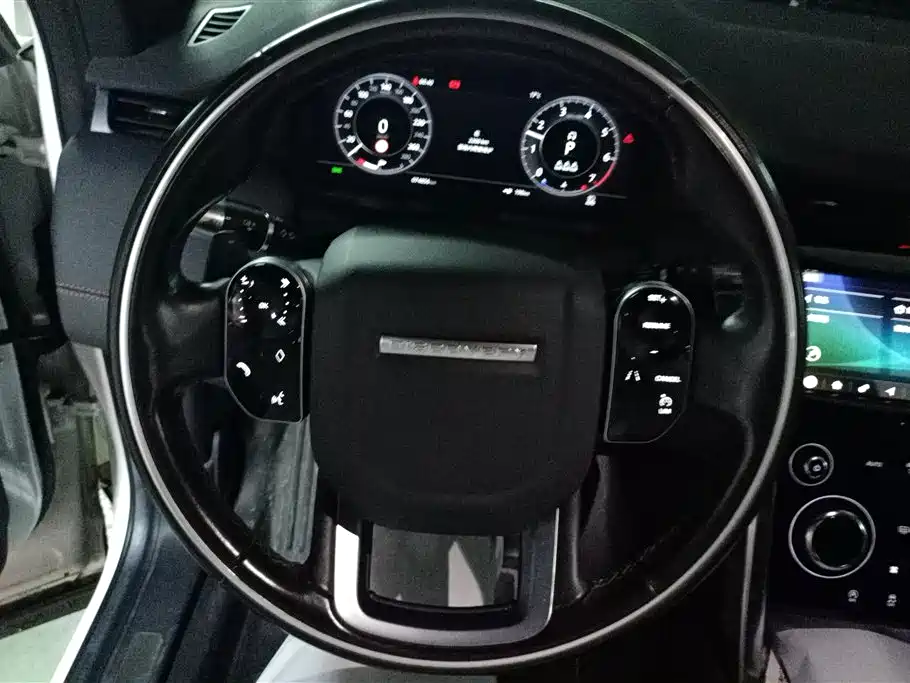 Land Rover Discovery Sport 2020 — фото 15