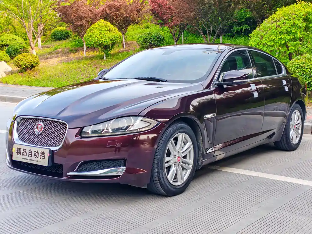 Jaguar XF 2015 — фото 2