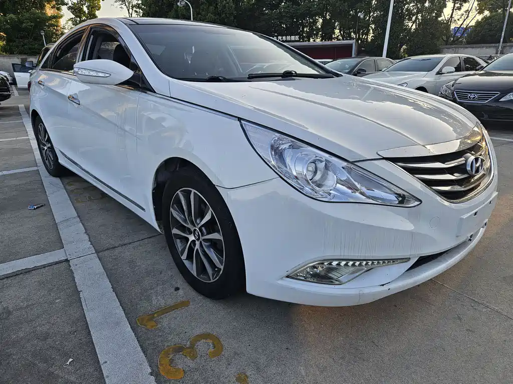 Hyundai Sonata 2013 — фото 3