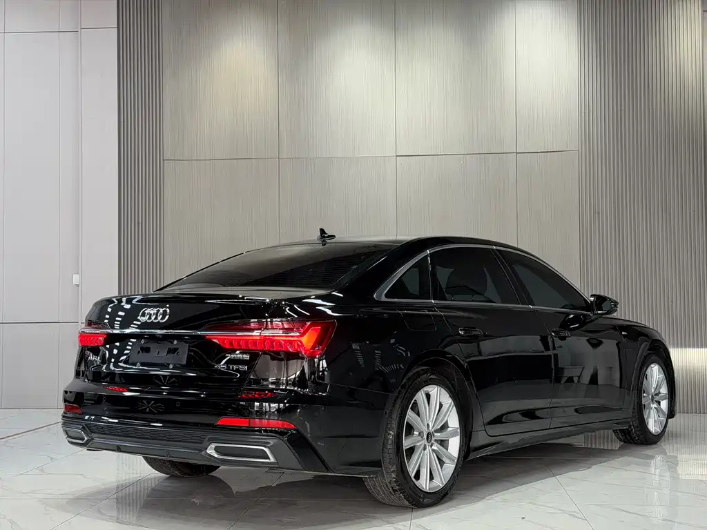 Audi A6L 2022 — фото 4
