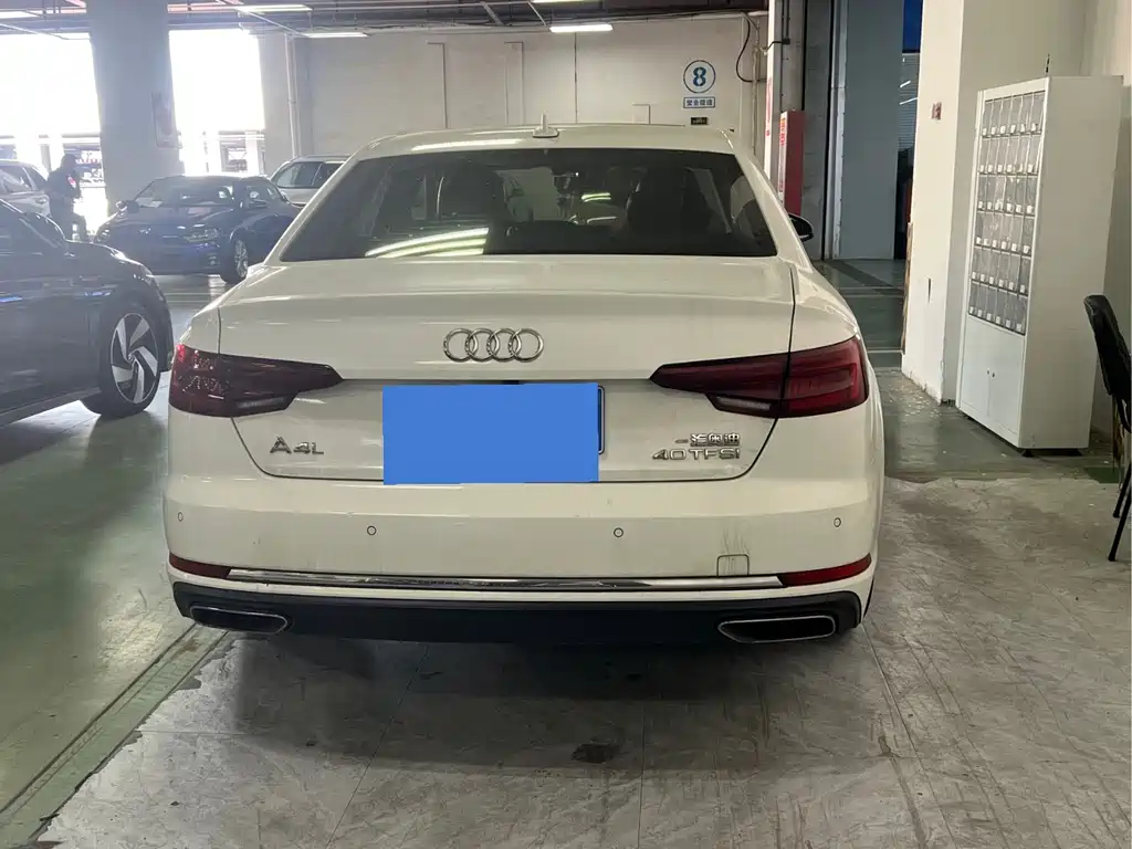 Audi A4L 2019 — фото 5