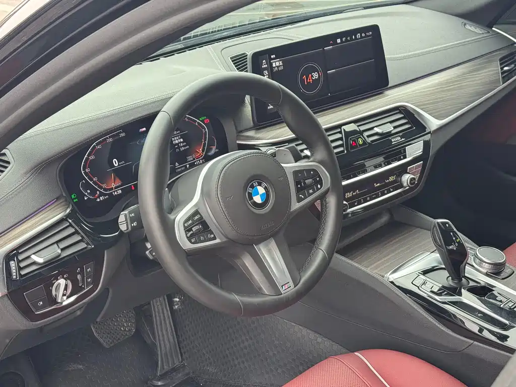 BMW 5 Series 2022 — фото 6
