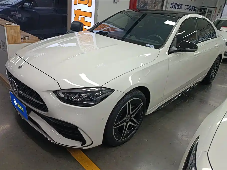 Mercedes-Benz C-Class 2024